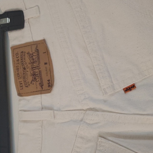 Levi's 954 Orange Tab Shorts Size 11 Juniors Ivory Cream Cuffed 3' Inseam - Picture 6 of 13